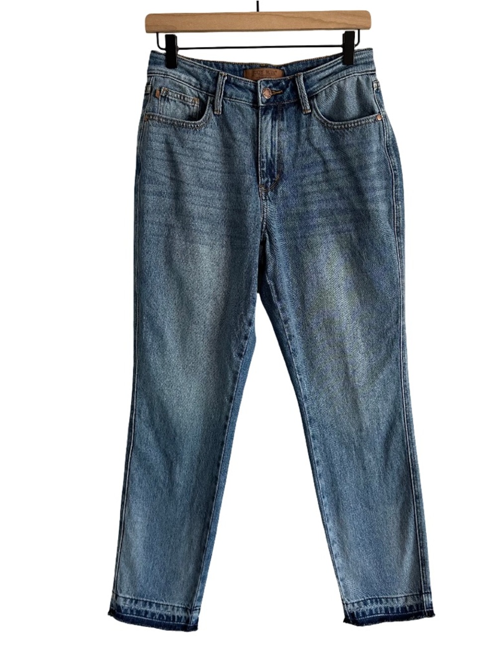 Judy Blue Laid Back Luxe Rigid Magic Released Hem Boyfriend Jeans JB88818 5 27